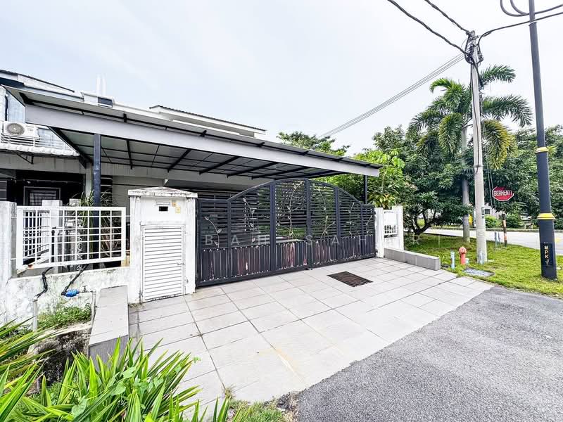 2-storey Terraced House for Sale in Bangi (Selangor) - Najibah Sahari - Exterior - PropertyGuru.com.my