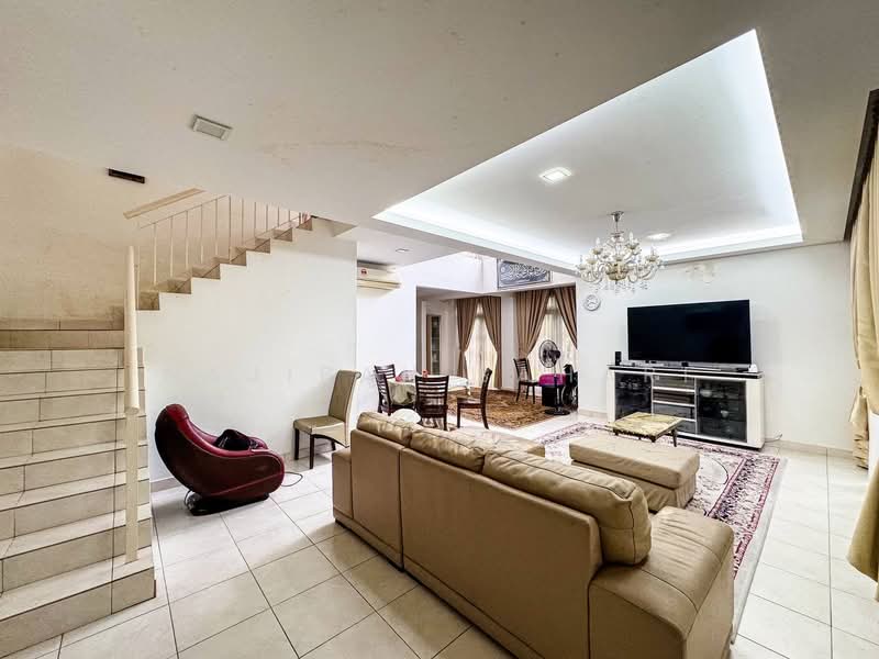 2-storey Terraced House for Sale in Bangi (Selangor) - Najibah Sahari - Living Room - PropertyGuru.com.my