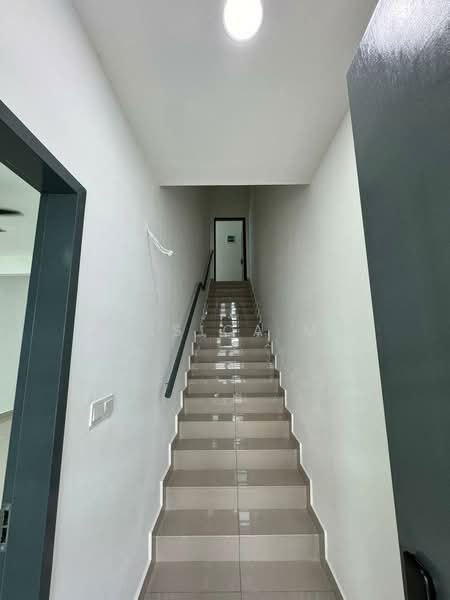 Terraced House for Rent in Bandar Dato Onn (Tebrau) - Jessica Ma - Corridor - PropertyGuru.com.my