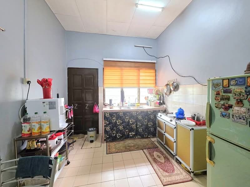 1-storey Terraced House for Sale in Taman Dato Bandar (Kapar) - Izzah Alias - PropertyGuru.com.my