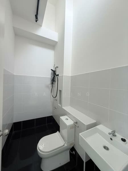 Terraced House for Rent in Kota Masai (Pasir Gudang) - Kai Jing - Bathroom - PropertyGuru.com.my
