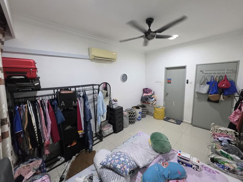 1-storey Terraced House for Sale in Kajang (Selangor) - Amirah Azmi - Bedroom - PropertyGuru.com.my
