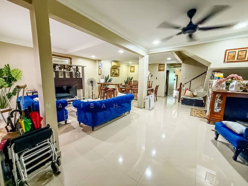 2-storey Terraced House for Sale in Seksyen 7 (Bangi) - Najibah Sahari - Living Room - PropertyGuru.com.my