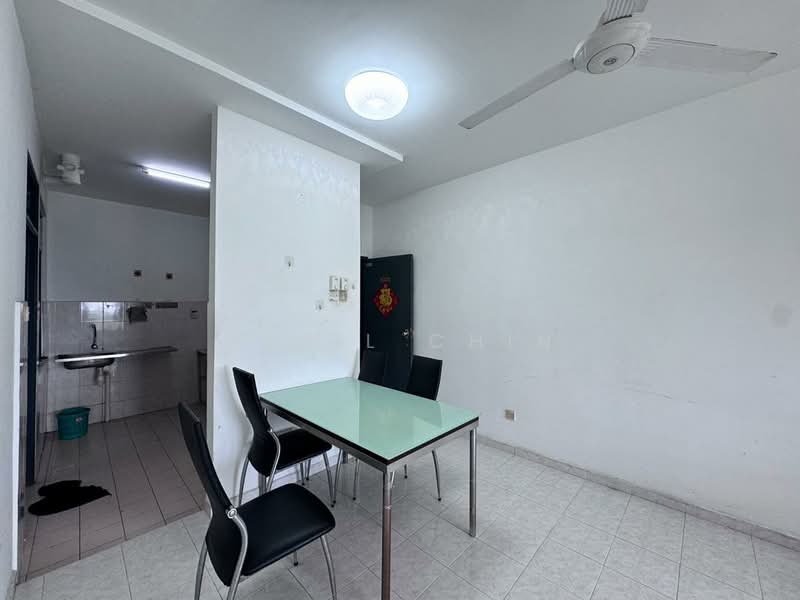 Pangsapuri untuk Dijual di Idaman Senibong - April Chin - Kitchen - PropertyGuru.com.my