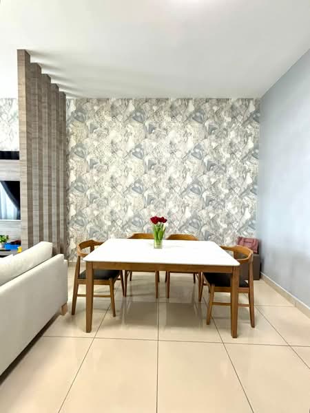 Service Residence for Rent at D'Summit Residences - Yee Shiuen - Dining Room - PropertyGuru.com.my