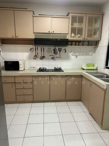 Condominium for Sale at Cameron Towers - Sumitra Sabaratnam - Kitchen - PropertyGuru.com.my