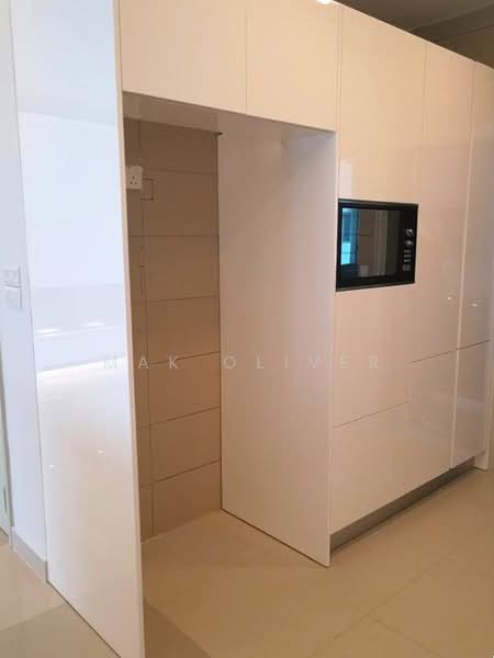 Condominium for Rent at KM1 East - Mak Oliver - Kitchen - PropertyGuru.com.my