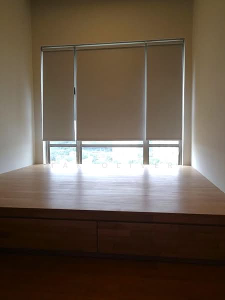 Condominium for Rent at KM1 East - Mak Oliver - View - PropertyGuru.com.my