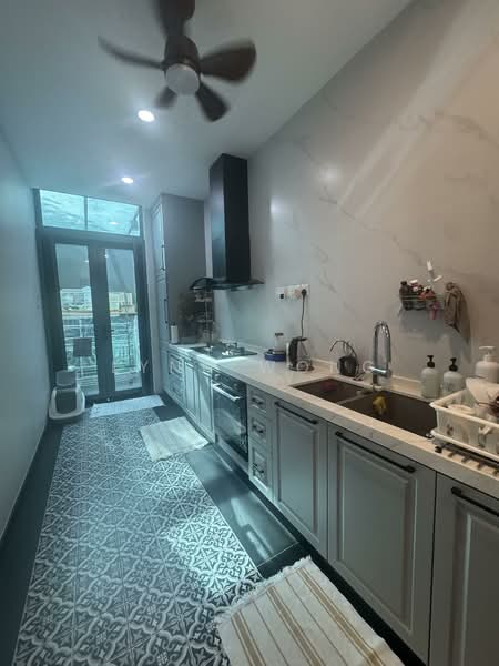 Bungalow for Sale in Taman Molek (Johor Bahru) - Lynn Wong - Kitchen - PropertyGuru.com.my