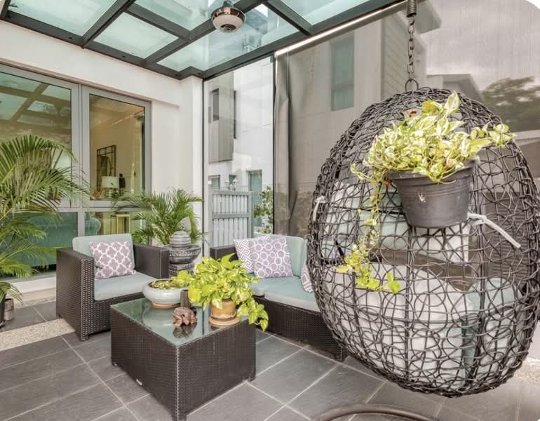 Bungalow House for Sale in Taman Molek (Johor Bahru) - Lynn Wong - PropertyGuru.com.my