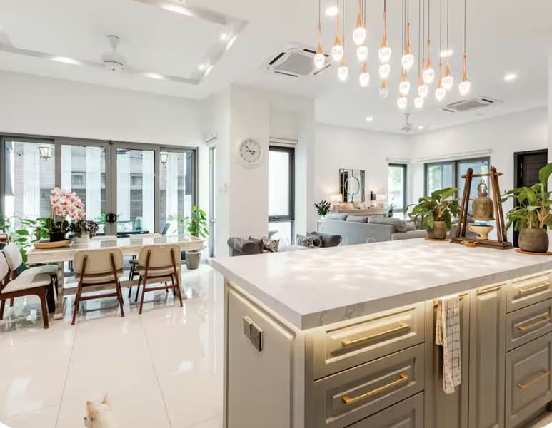 Bungalow House for Sale in Taman Molek (Johor Bahru) - Lynn Wong - PropertyGuru.com.my