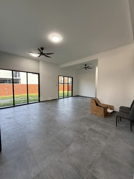 Rumah Kluster untuk Disewa di Taman Tropika (Kulai) - Peggie Chua - Living Room - PropertyGuru.com.my