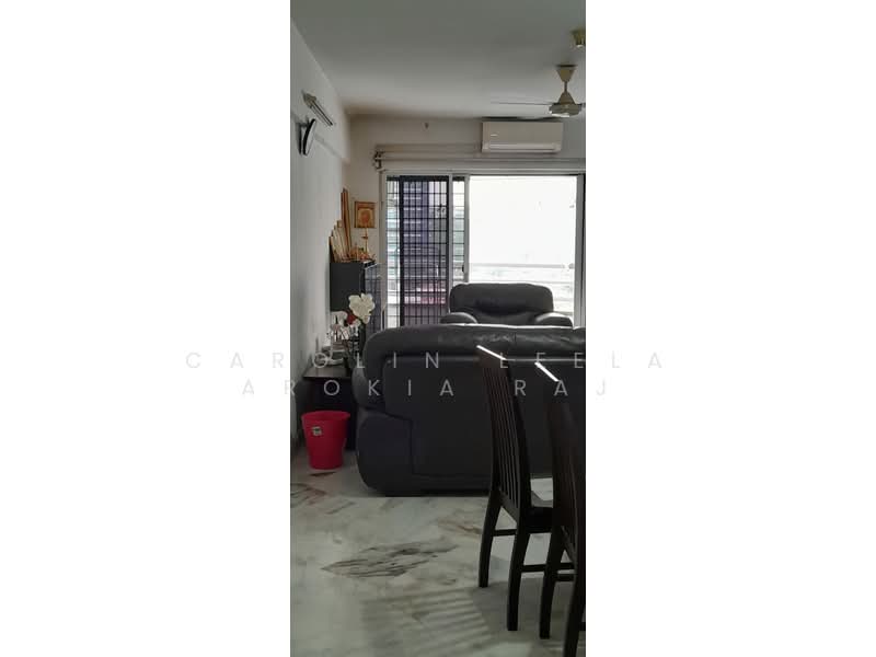 Kondominium untuk Disewa di The Pines - Carolin Leela Arokia Raj - Living Room - PropertyGuru.com.my
