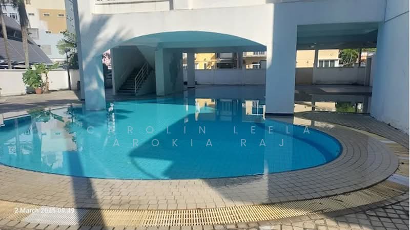 Kondominium untuk Disewa di The Pines - Carolin Leela Arokia Raj - Pool - PropertyGuru.com.my