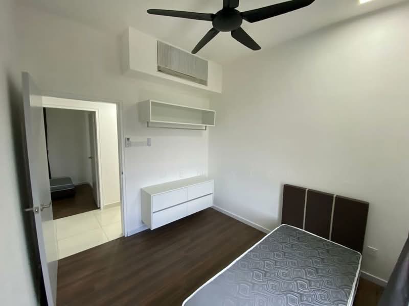 Kondominium untuk Dijual di Vertu Resort - Jayden Yeap - Bedroom - PropertyGuru.com.my