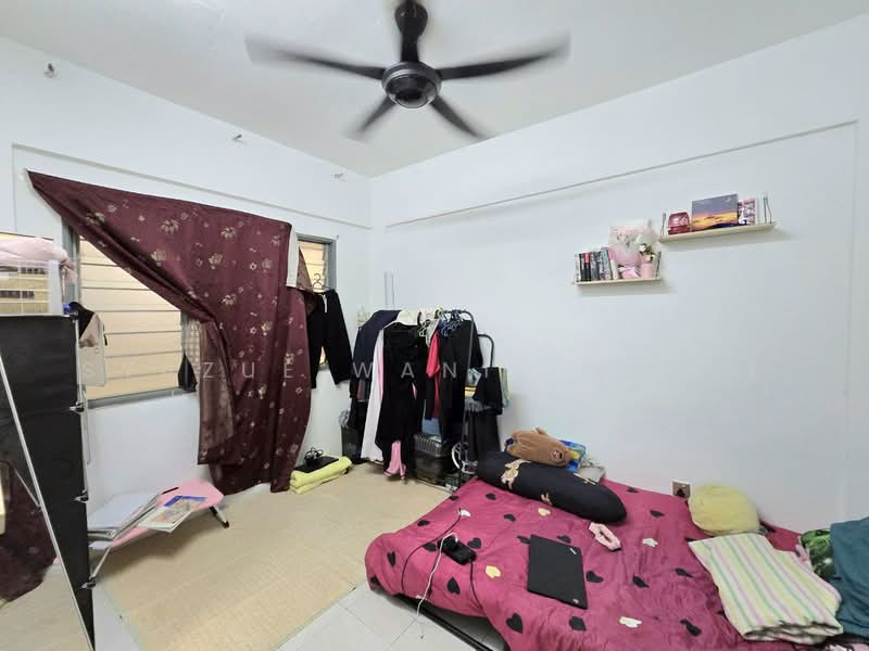 Pangsapuri untuk Dijual di Taman Cheras Intan - Syazue Wanie Wanie - Bedroom - PropertyGuru.com.my