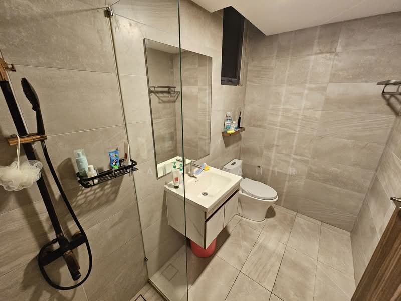 Service Residence for Sale at Henna Residence @ The Quartz WM - Affan Syahir - Bathroom - PropertyGuru.com.my