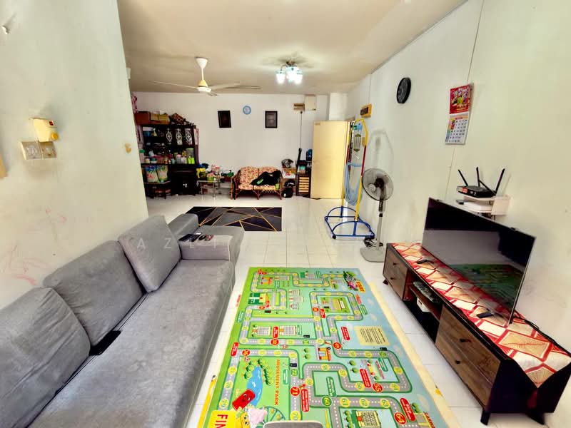Pangsapuri untuk Dijual di Sutera Apartment - Azli Ibrahim - Living Room - PropertyGuru.com.my