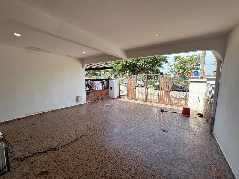 Rumah Teres untuk Dijual di Bandar Sungai Long (Selangor) - Najibah Sahari - Exterior - PropertyGuru.com.my