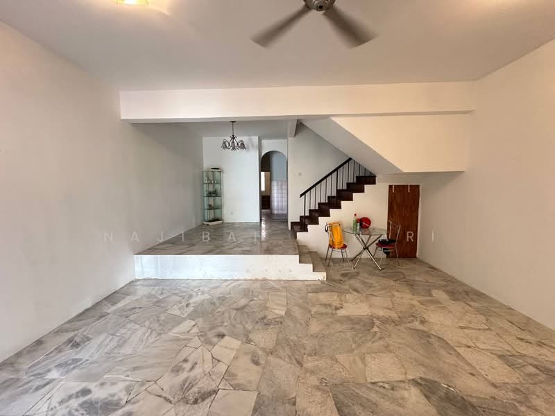 Rumah Teres untuk Dijual di Bandar Sungai Long (Selangor) - Najibah Sahari - PropertyGuru.com.my