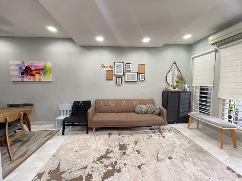 2-storey Terraced House for Sale in Bukit Jelutong (Shah Alam) - Afiqah . - Living Room - PropertyGuru.com.my