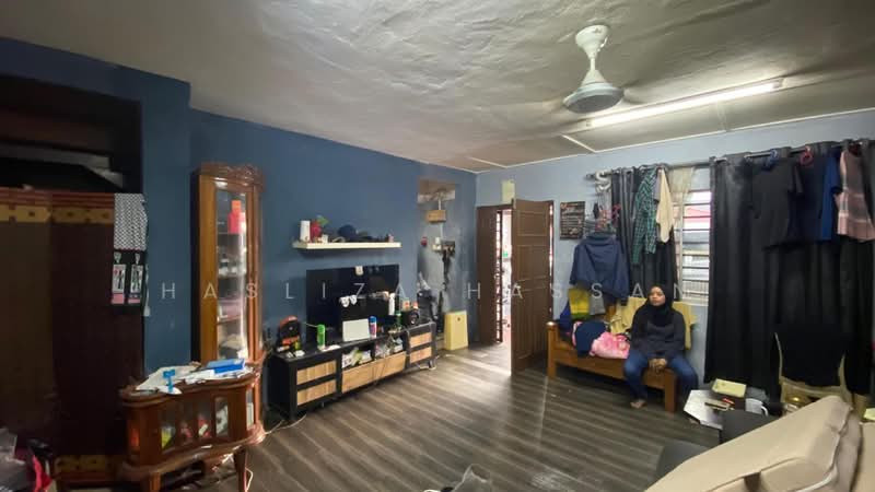 Rumah Teres 2 Tingkat untuk Dijual di Kajang (Selangor) - Hasliza Hassan - Living Room - PropertyGuru.com.my