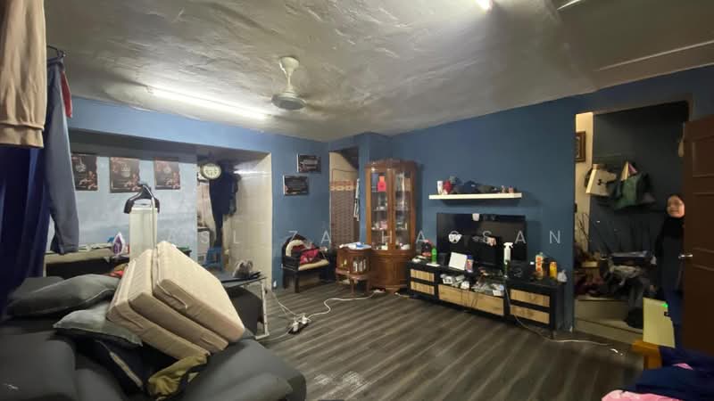 Rumah Teres 2 Tingkat untuk Dijual di Kajang (Selangor) - Hasliza Hassan - Living Room - PropertyGuru.com.my