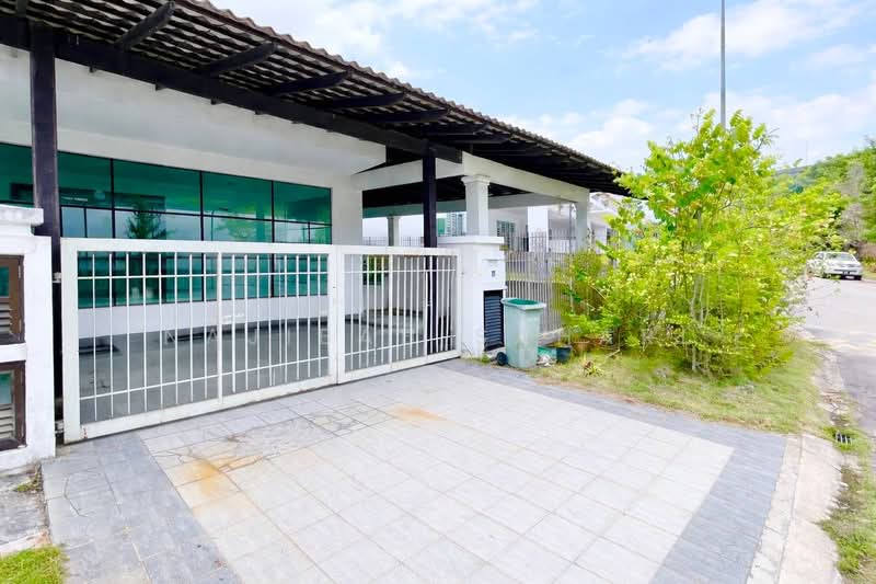 Rumah Teres 2 Tingkat untuk Dijual di Taman Desa Budiman (Bandar Sungai Long) - Najibah Sahari - Exterior - PropertyGuru.com.my