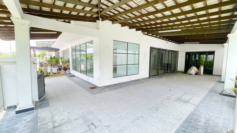 Rumah Teres 2 Tingkat untuk Dijual di Taman Desa Budiman (Bandar Sungai Long) - Najibah Sahari - Exterior - PropertyGuru.com.my