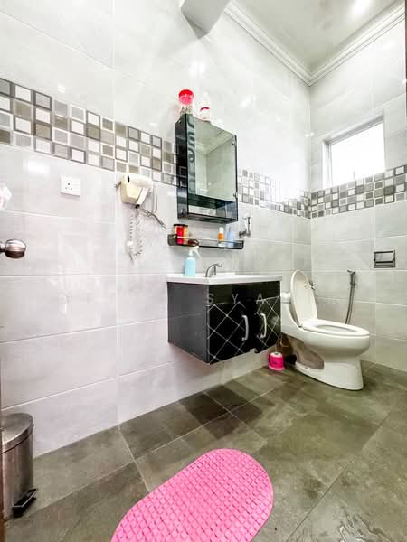 2-storey Terraced House for Sale in Ampang (Selangor) - Affan Syahir - Bathroom - PropertyGuru.com.my