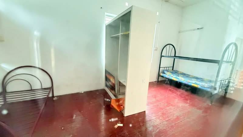 2-storey Terraced House for Sale in George Town (Penang) - Vincent Koay - Bedroom - PropertyGuru.com.my