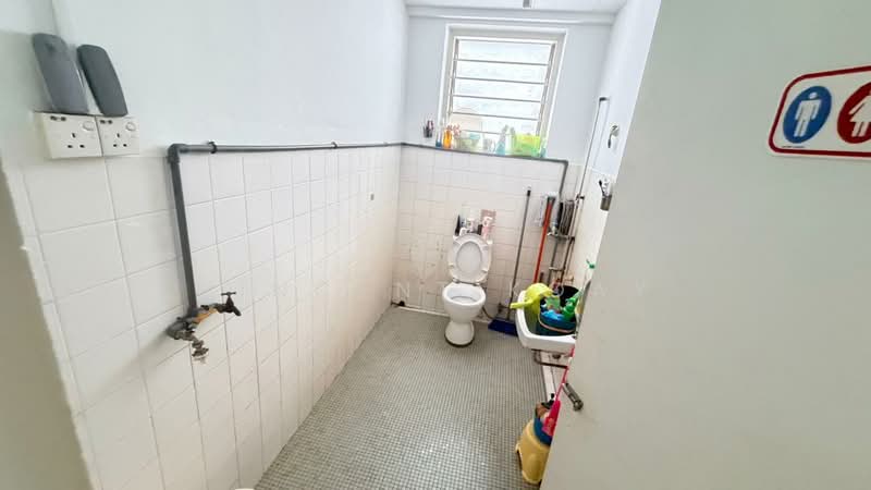 2-storey Terraced House for Sale in George Town (Penang) - Vincent Koay - Bathroom - PropertyGuru.com.my