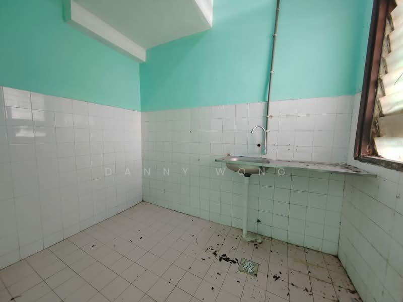 Rumah Teres 2 Tingkat untuk Dijual di Bukit Beruntung (Selangor) - Danny Wong - Kitchen - PropertyGuru.com.my