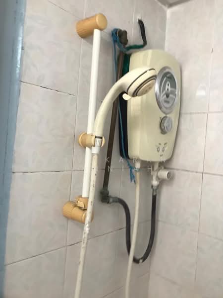 Condominium for Sale at Taman Desa Relau 2 - Divakaran Ponniah - Bathroom - PropertyGuru.com.my