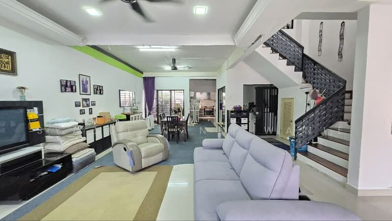 2-storey Terraced House for Sale in Prima Saujana (Kajang) - Syazue Wanie Wanie - Living Room - PropertyGuru.com.my