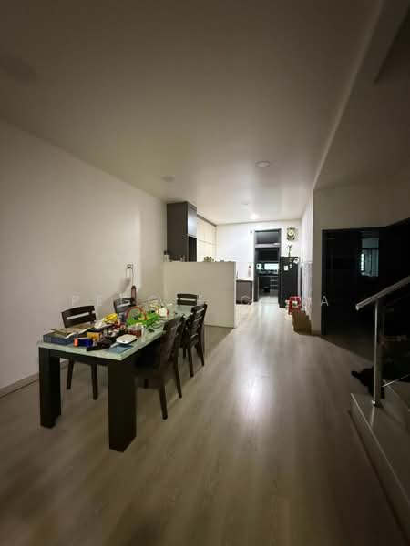 2-storey Terraced House for Rent in Taman Redang (Johor Bahru) - Peggie Chua - Dining Room - PropertyGuru.com.my