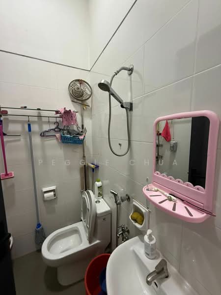 2-storey Terraced House for Rent in Taman Redang (Johor Bahru) - Peggie Chua - Bathroom - PropertyGuru.com.my