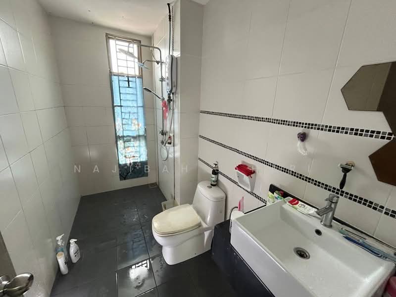 2.5-storey Terraced House for Sale in Bandar Puteri Puchong (Puchong) - Najibah Sahari - PropertyGuru.com.my