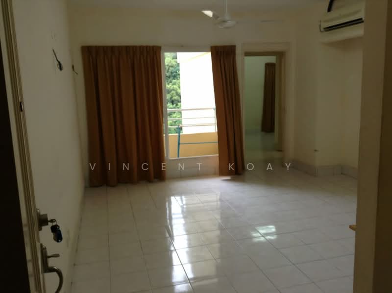 Kondominium untuk Dijual di Greenlane Park - Vincent Koay - Living Room - PropertyGuru.com.my
