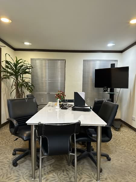 Office for Rent in Sri Hartamas (Kuala Lumpur) - Yee Hui Sew - Meeting Room  - PropertyGuru.com.my