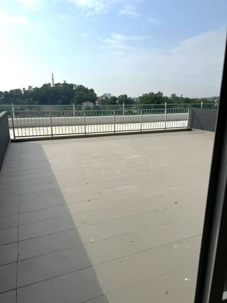 Pangsapuri untuk Disewa di Silk Residence - Chin Chee Meng - Balcony - PropertyGuru.com.my