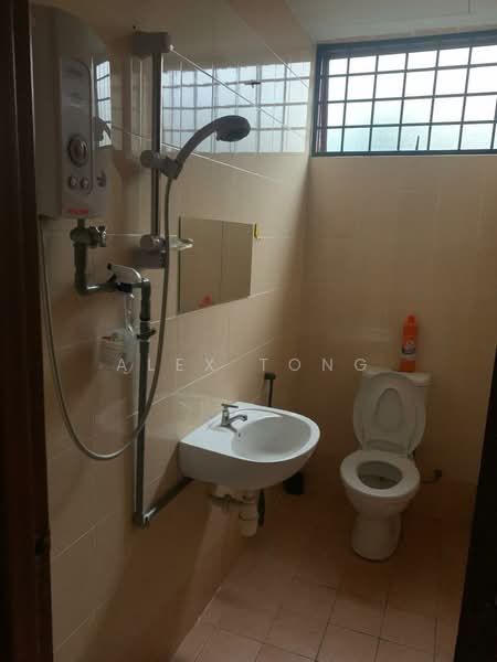 Office for Rent in Petaling Jaya (Selangor) - Alex Tong - Bathroom - PropertyGuru.com.my