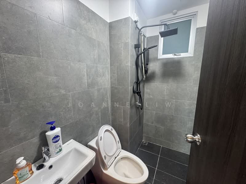 Kondominium untuk Disewa di Residensi Damai (Signature Three) - Joanne Liw - Bathroom - PropertyGuru.com.my