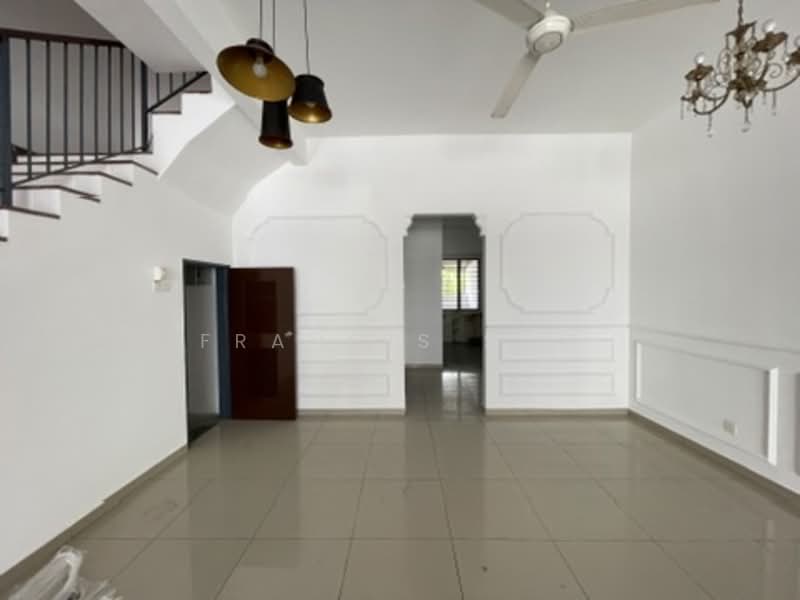 Rumah Teres 3 Tingkat untuk Disewa di Taman Selasih (Batu Caves) - Francis Soh - Living Room - PropertyGuru.com.my