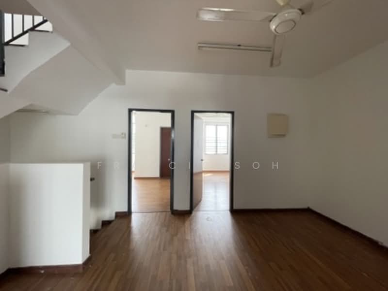 Rumah Teres 3 Tingkat untuk Disewa di Taman Selasih (Batu Caves) - Francis Soh - Living Room - PropertyGuru.com.my