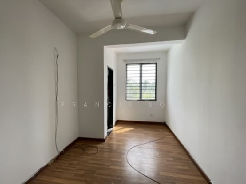 Rumah Teres 3 Tingkat untuk Disewa di Taman Selasih (Batu Caves) - Francis Soh - Bedroom - PropertyGuru.com.my