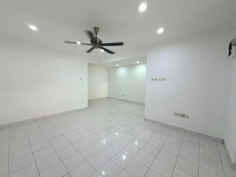 2-storey Terraced House for Sale in Saujana Damansara (Damansara Damai) - Davis Ong - Living Room - PropertyGuru.com.my