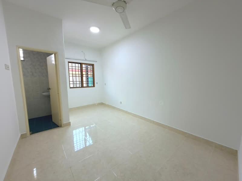 2-storey Terraced House for Sale in Saujana Damansara (Damansara Damai) - Davis Ong - Interior - PropertyGuru.com.my