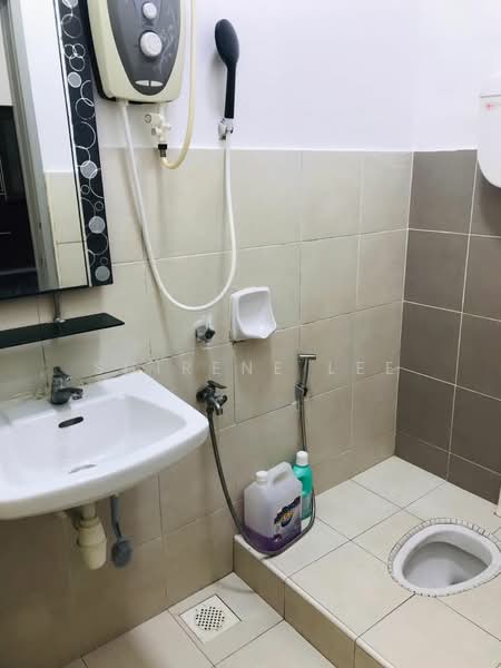 Rumah Teres 2 Tingkat untuk Disewa di Taman Daya (Johor Bahru) - Eldwin Tang - Bathroom - PropertyGuru.com.my