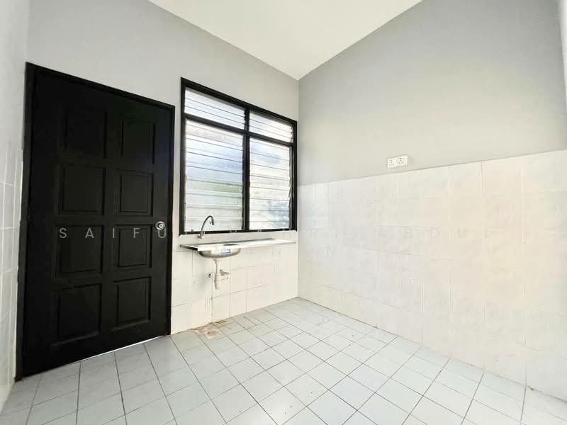 Rumah Teres 2 Tingkat untuk Dijual di Bandar Baru Salak Tinggi (Sepang) - Saiful Bahri Abdul Manan - Interior - PropertyGuru.com.my